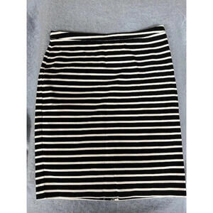 Size 6 – White House Black Market Black & White Striped Skirt